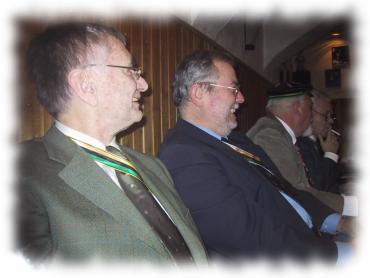 AHAH Orest und Cicero erheitert