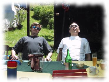 AHAH Idefix II und Buddha nach dem Mittagsmahle