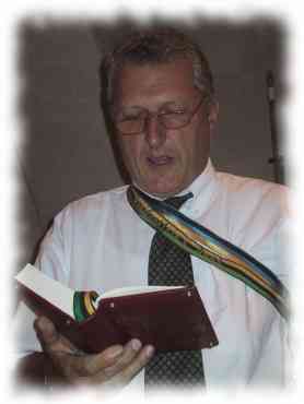 Phxx AH Brutus beim Absingen der Burschenstrophe e.v. Austro Bawaria