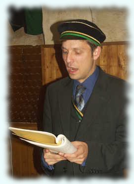 Ben intoniert einen Cantus Ben intoniert einen Cantus