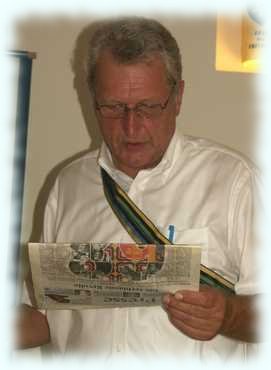 Bbr AH Brutus leitet den Vortrag ein