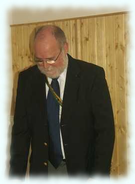 Portrait von AH Cadvael
