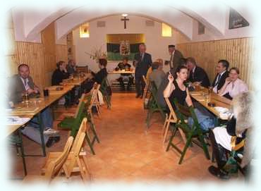 Totale in den Kommersraum mit Blick auf das Präsidium