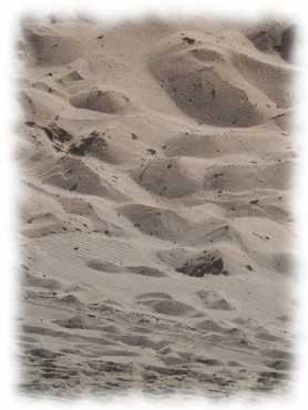 Sand vom Strand beim Hotel «Kermia Beach»