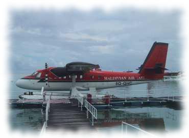 Ein Maledivian Airtaxi in seiner ganzen Größe