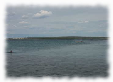 Die Bucht Sotorisce mit Blick auf die Nachbarinsel Olib