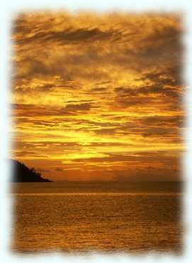 Sonnenuntergang in der Anse Lazio auf Praslin