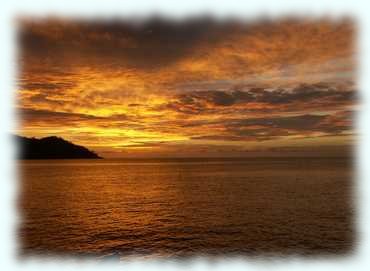 Sonnenuntergang in der Anse Lazio auf Praslin