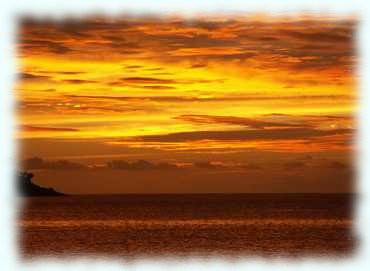 Sonnenuntergang in der Anse Lazio auf Praslin