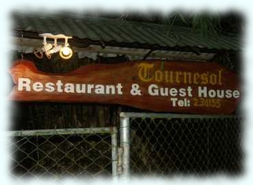 Schild: Tournelol - Restaurant and Guesthouse