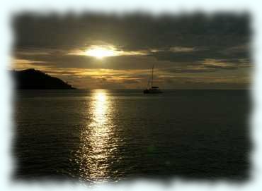 Sonnenuntergang in der Anse Lazio auf Praslin