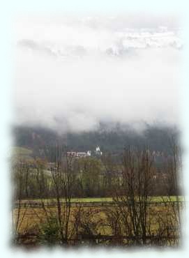 Blick aus der Ferienwohnung nach Radlach unter der Kreuzeckgruppe