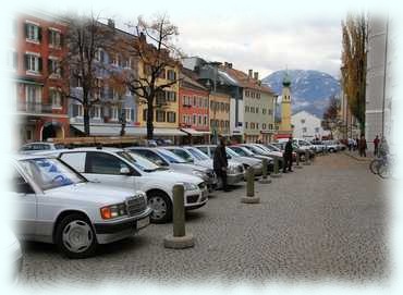 der verparkte Hauptplatz in Lienz
