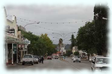 Blick in eine Straße von Oudtshoorn