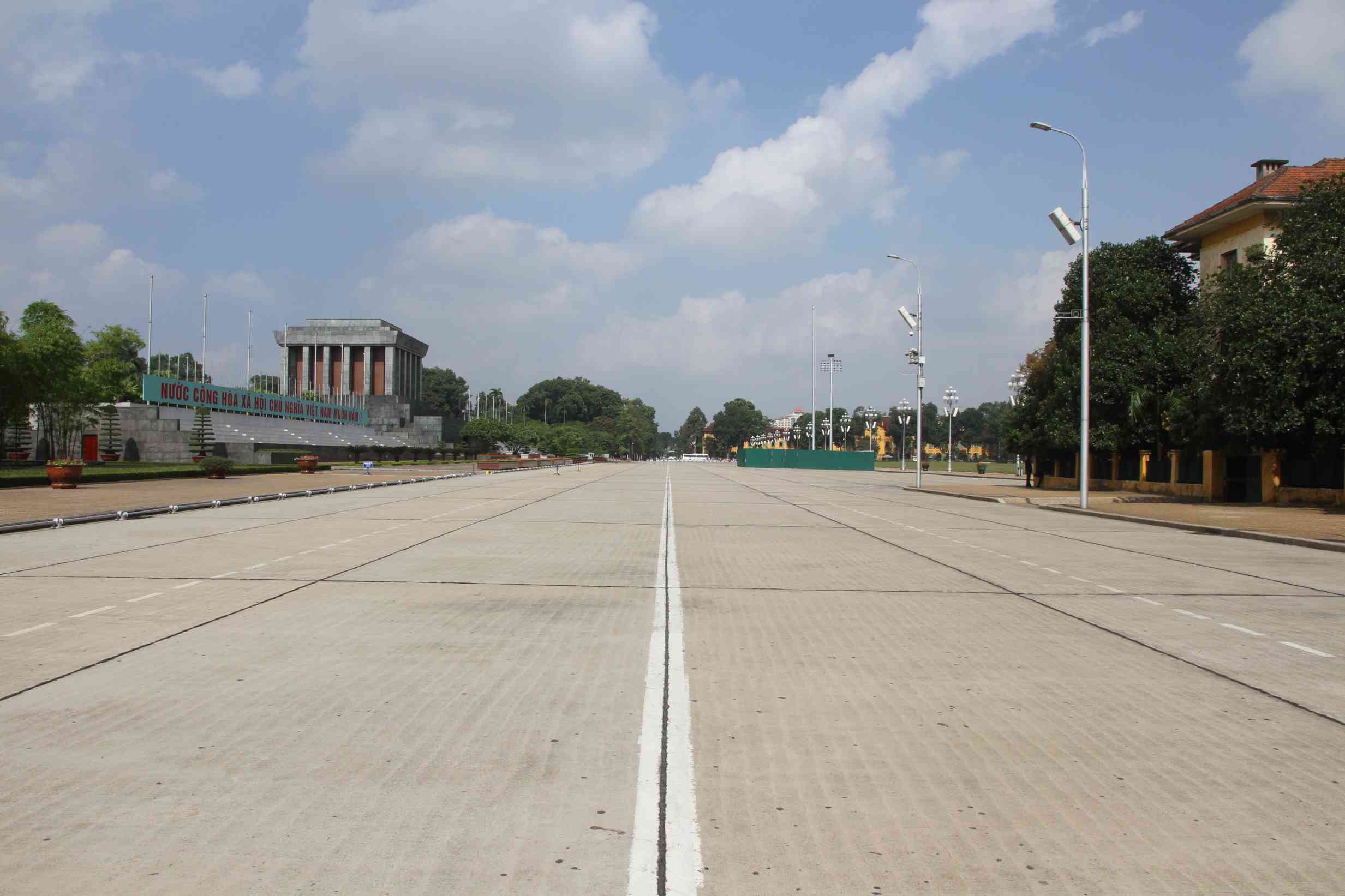 Der Ba Đình Platz mit dem Hồ Chí Minh Mausoleum