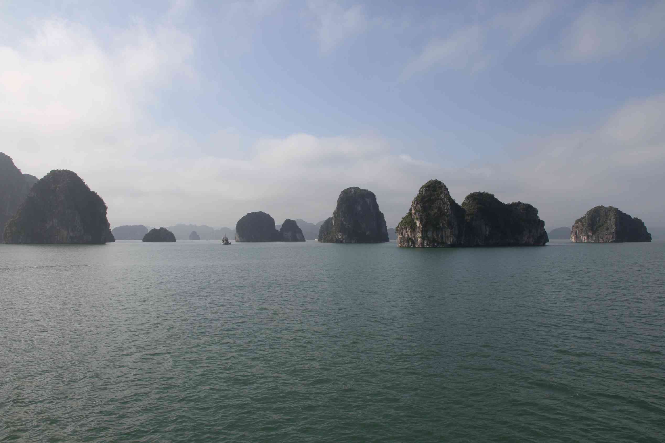 Die Halongbucht mit seiner schönen Inselkulisse