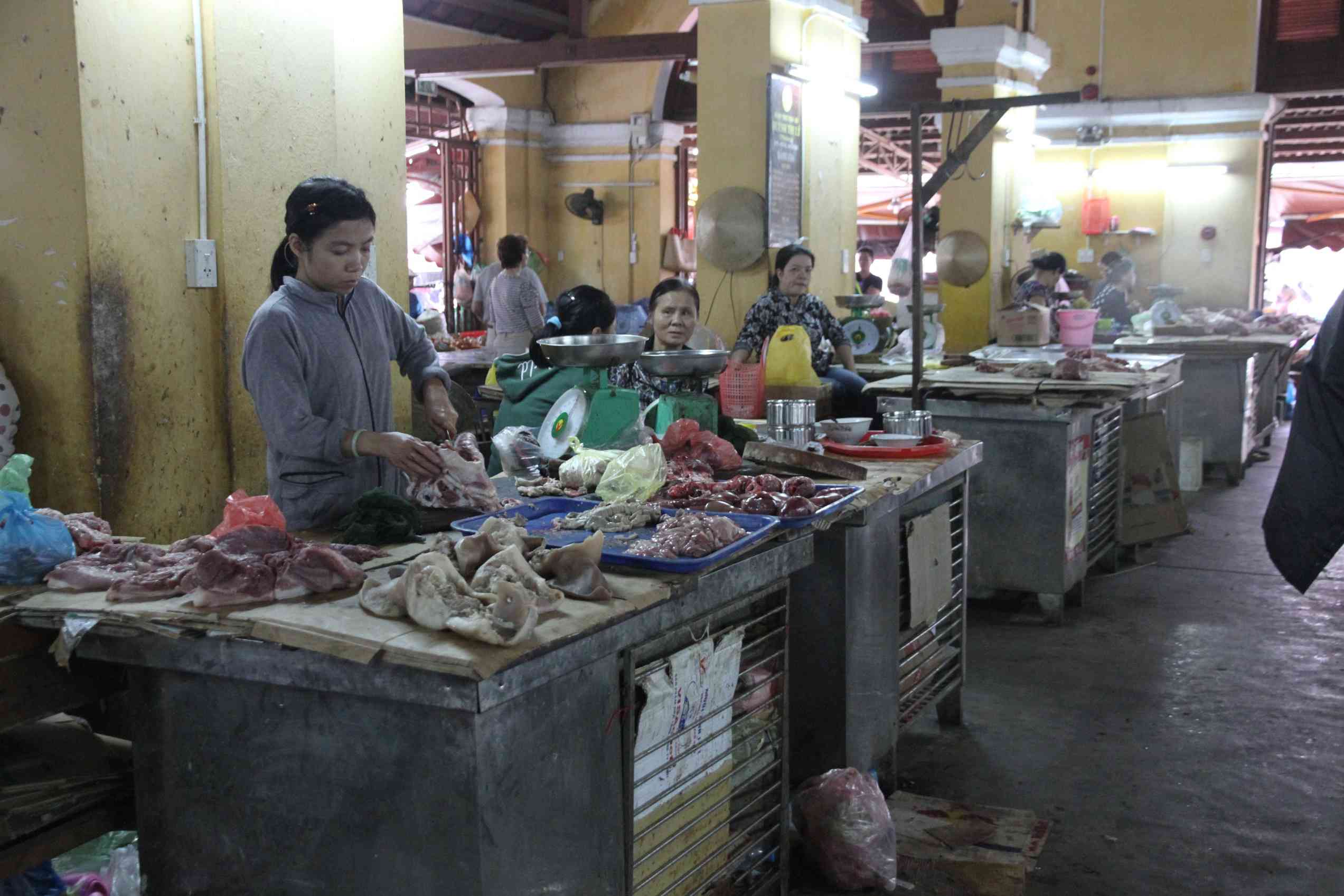 In der Markthalle von Hội An