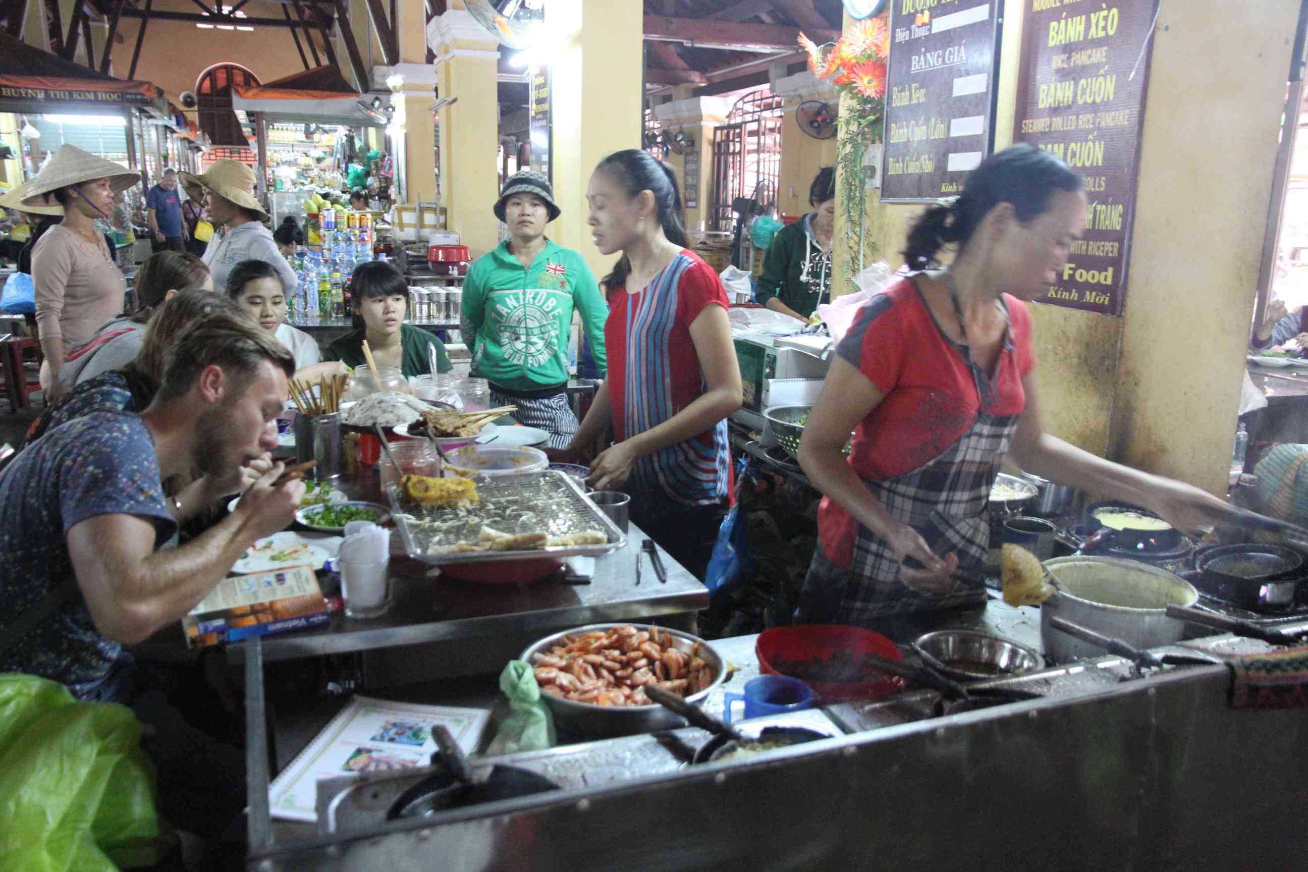 In der Markthalle von Hội An