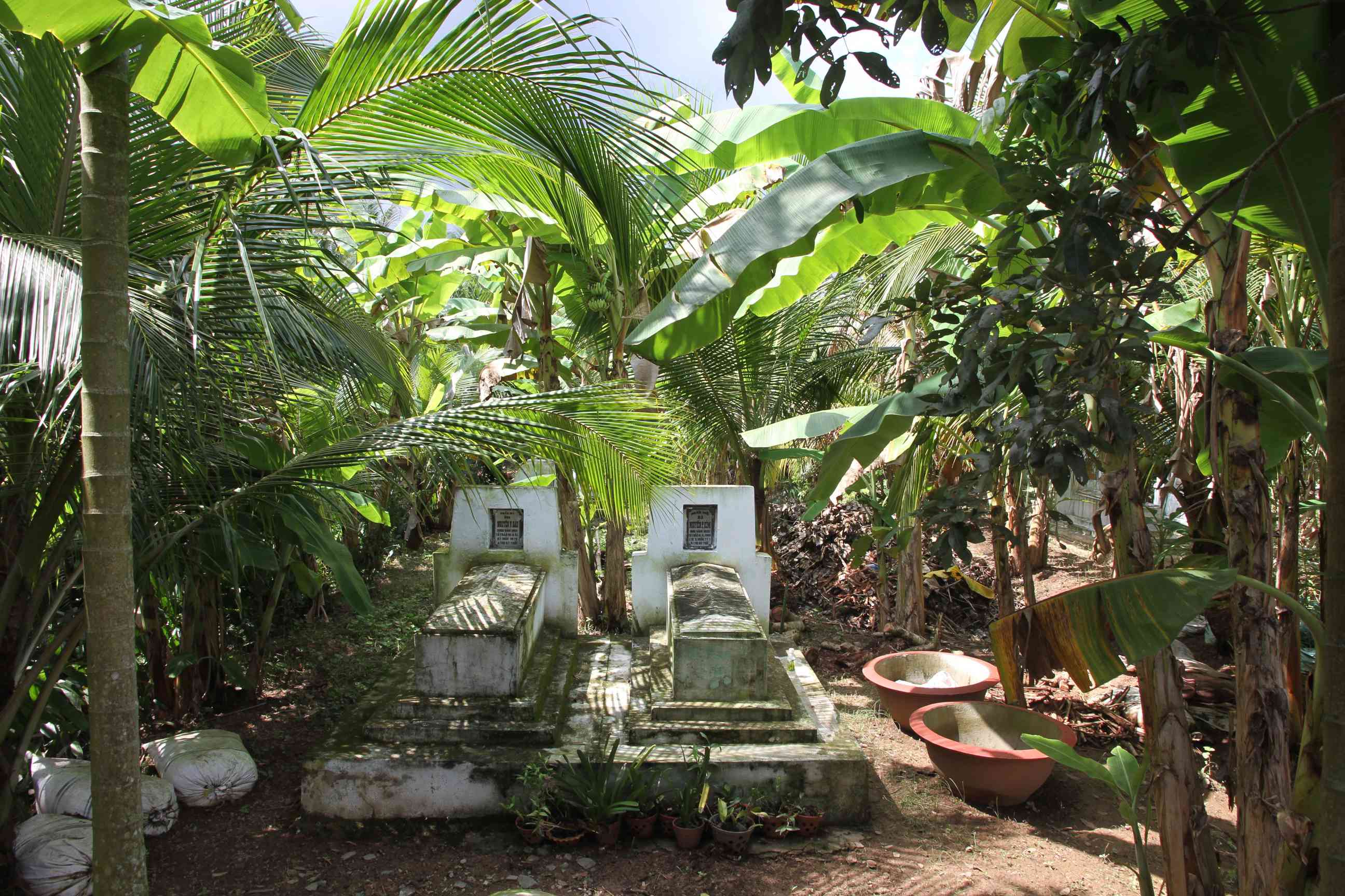 Grabstätte auf der Insel Thới Sơn