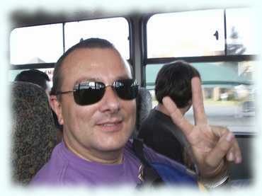Paul im Bus auf dem Weg zum Konzert